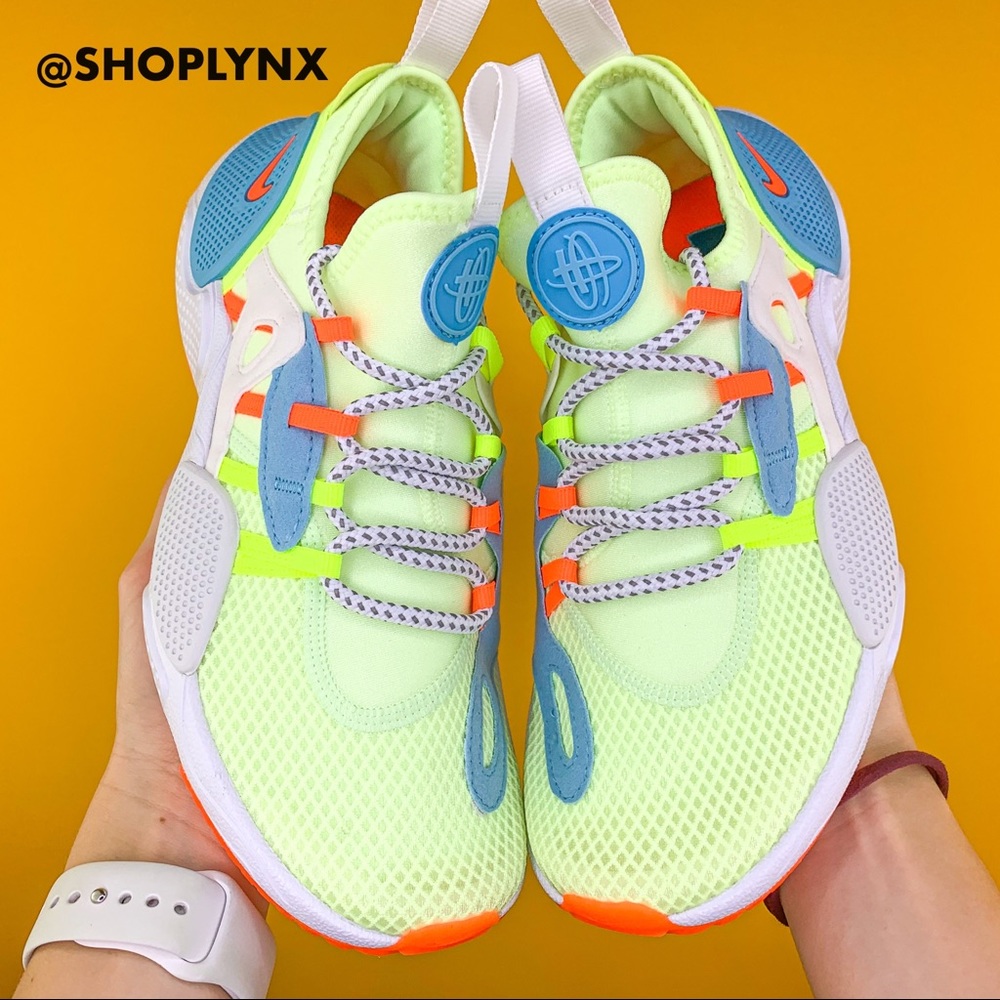 Nike Huarache Rare Special Edition Sneaker - Picture 6 of 8